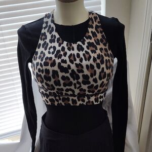 Chic Leopard Print Crop Top.